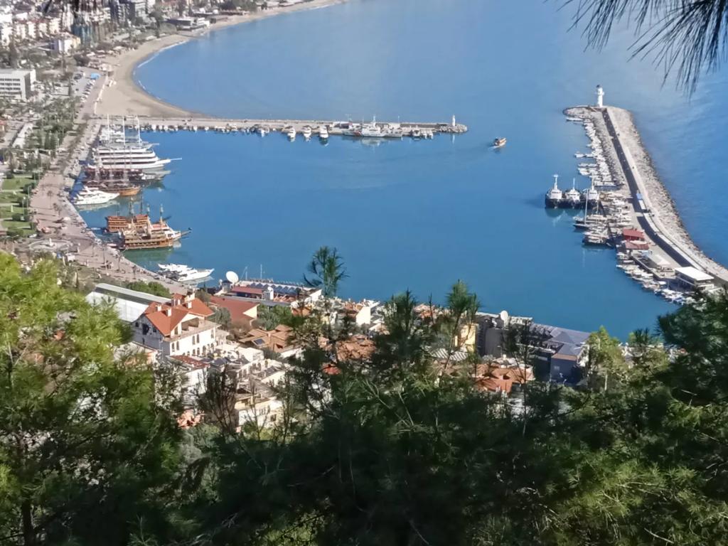 eSIM Alanya - Buy prepaid travel data for Alanya, Turkey