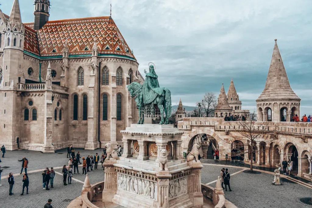 eSIM Budapest - Buy prepaid travel data for Budapest, Hungary