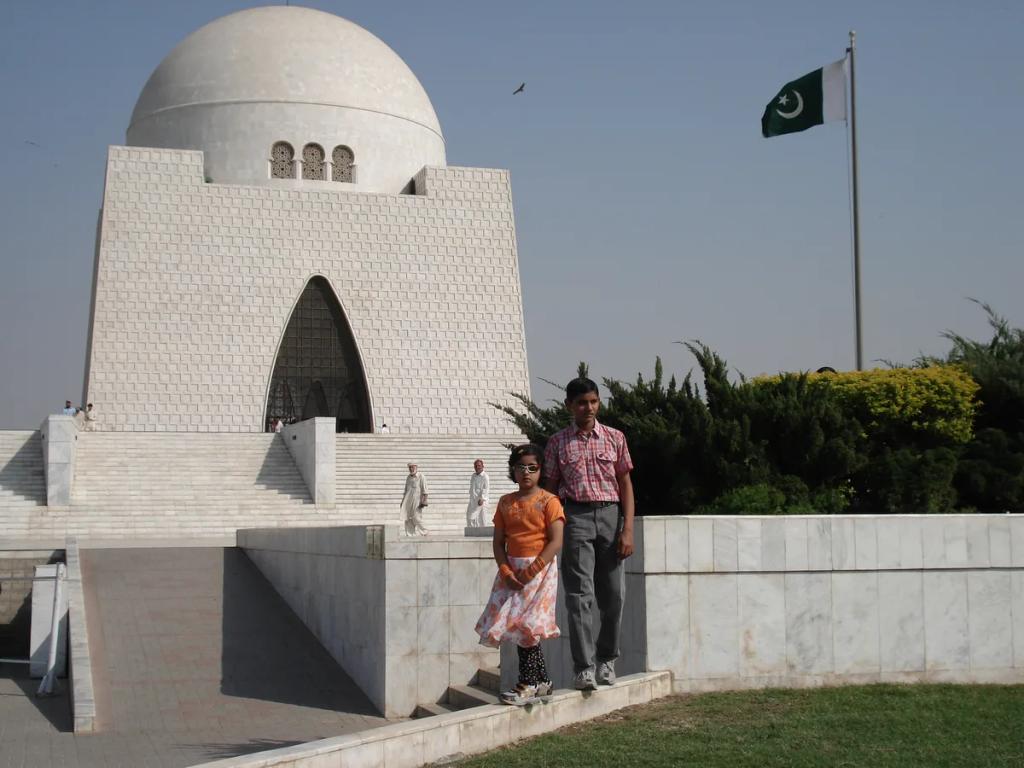 eSIM Karachi - Buy prepaid travel data for Karachi, Pakistan