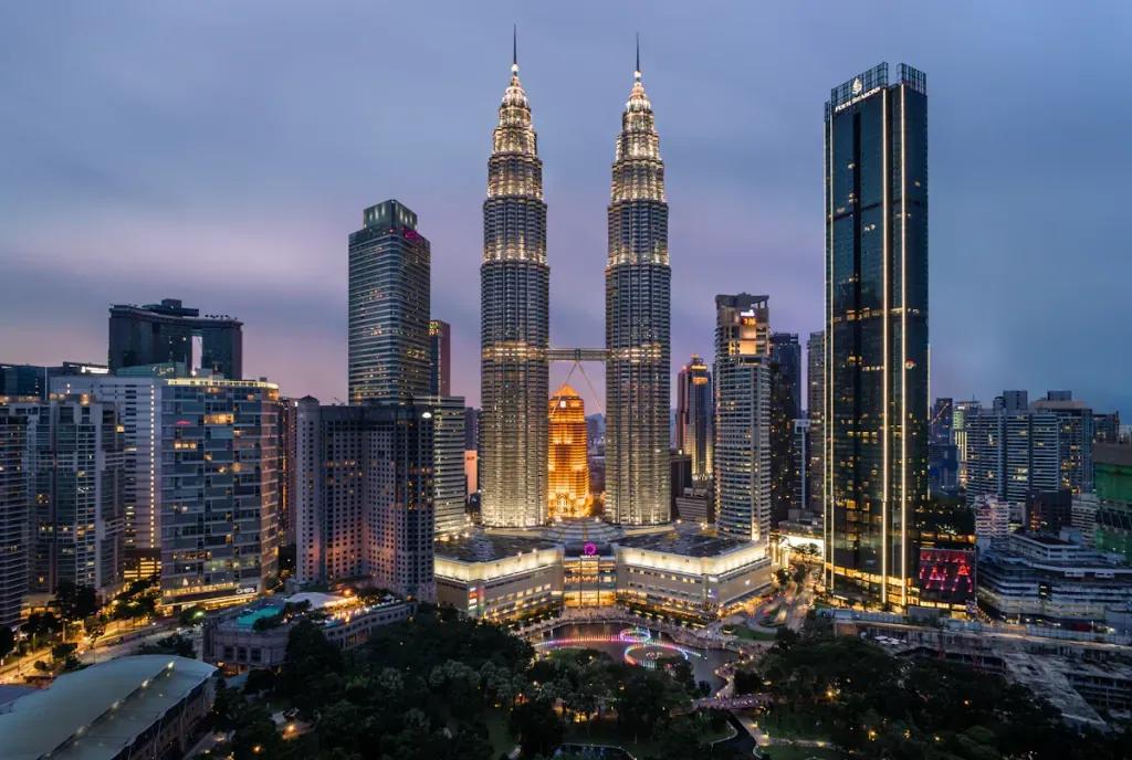 eSIM Kuala Lumpur - Buy prepaid travel data for Kuala Lumpur, Malaysia