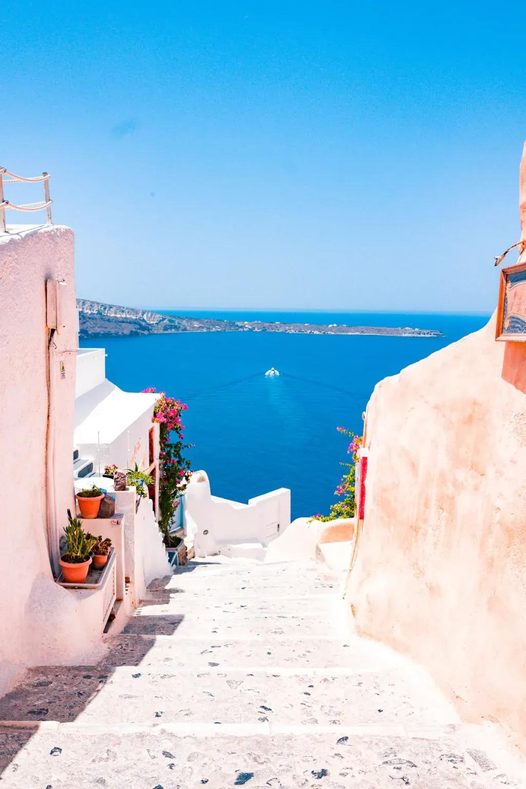 eSIM Mykonos - Buy prepaid travel data for Mykonos, Greece